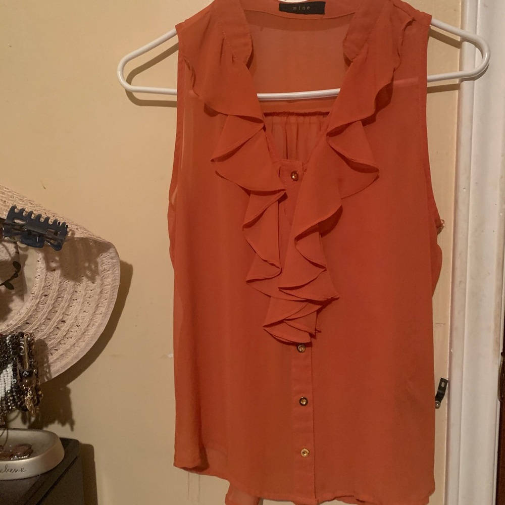 Dressy top! Size Large 5$